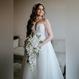 Pronovias Aethra with Over Skirt with White Lace Wedding Dress